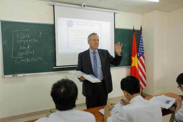 Cơ hội nhận bằng MBA ĐH Lincoln (Hoa Kỳ) với học phí ưu đãi - Ảnh 1. Cơ hội nhận bằng MBA ĐH Lincoln (Hoa Kỳ) với học phí ưu đãi - Ảnh 1.