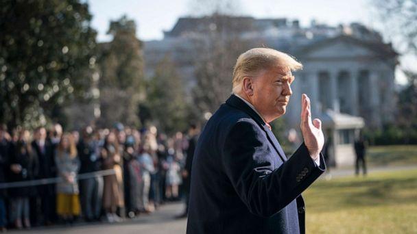Tổng thống Trump: Thành vì kinh tế, bại cũng vì kinh tế - Ảnh 1. Tổng thống Trump: Thành vì kinh tế, bại cũng vì kinh tế - Ảnh 1.