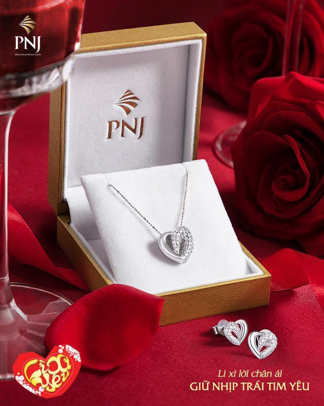 Trải nghiệm dịch vụ giao hàng 4 giờ trong ngày Valentine của PNJ - Ảnh 4. Trải nghiệm dịch vụ giao hàng 4 giờ trong ngày Valentine của PNJ - Ảnh 4.