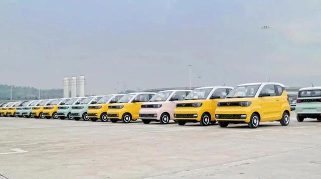 Chiếc ô tô điện giá hơn 100 triệu phá đảo doanh số, 2 phút có 1 xe xuất xưởng - Ảnh 1. Chiếc ô tô điện giá hơn 100 triệu phá đảo doanh số, 2 phút có 1 xe xuất xưởng - Ảnh 1.