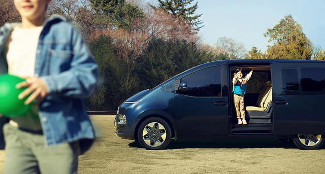 Hyundai Staria lần đầu tung ảnh full trong ngoài - Đối thủ mà Kia Sedona cần dè chừng khi về Việt Nam - Ảnh 8. Hyundai Staria lần đầu tung ảnh full trong ngoài - Đối thủ mà Kia Sedona cần dè chừng khi về Việt Nam - Ảnh 8.