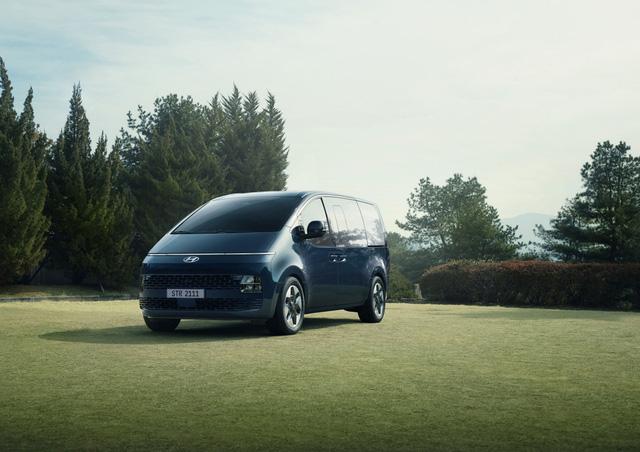 Hyundai Staria lần đầu tung ảnh full trong ngoài - Đối thủ mà Kia Sedona cần dè chừng khi về Việt Nam - Ảnh 1. Hyundai Staria lần đầu tung ảnh full trong ngoài - Đối thủ mà Kia Sedona cần dè chừng khi về Việt Nam - Ảnh 1.