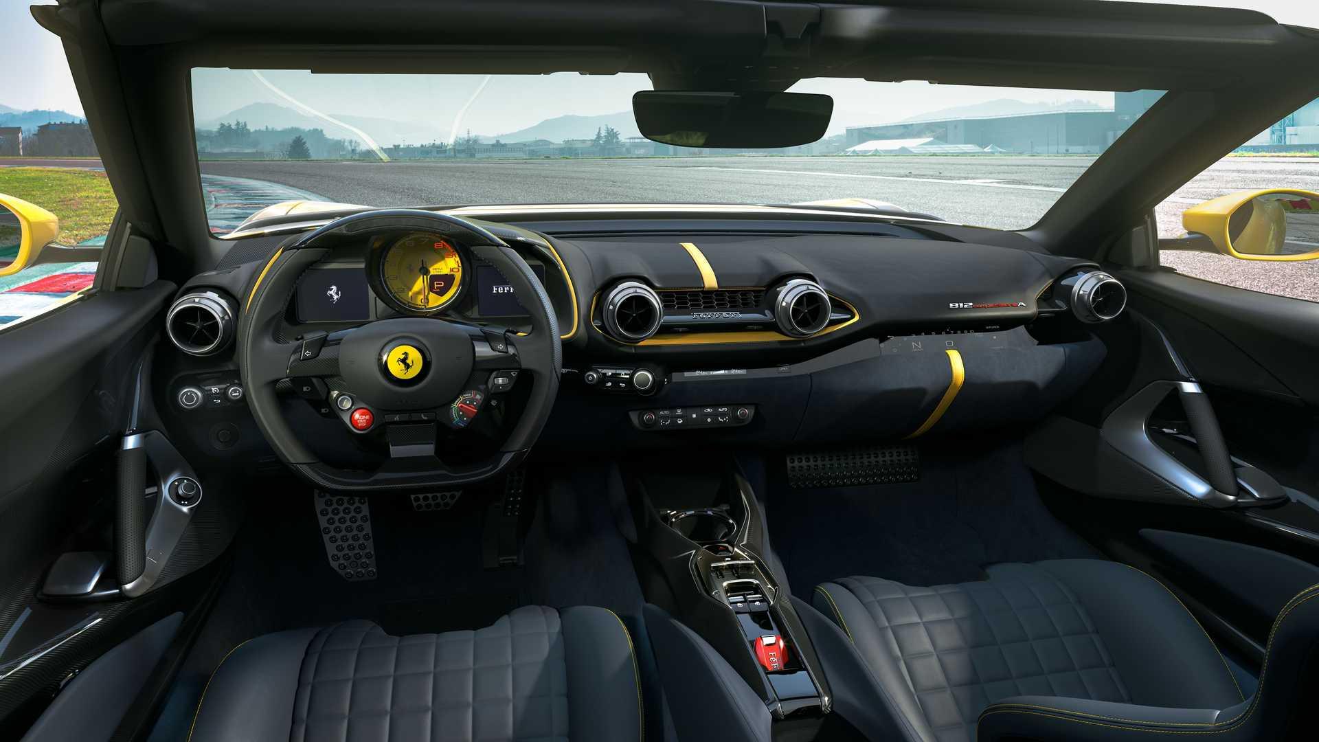 Ra mắt Ferrari 812 Competizione và Competizione A: Mạnh hơn, thêm kiểu dáng targa sành điệu - Ảnh 6. Ra mắt Ferrari 812 Competizione và Competizione A: Mạnh hơn, thêm kiểu dáng targa sành điệu - Ảnh 6.