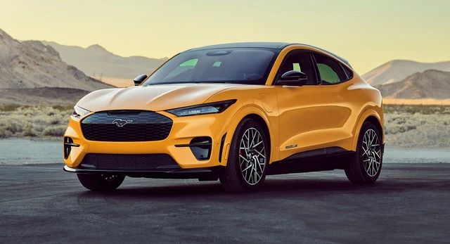 Thảm họa của Ford Mustang: Doanh số năm 2021 thua dòng xe đã gần 15 năm không có thế hệ mới - Ảnh 3. Thảm họa của Ford Mustang: Doanh số năm 2021 thua dòng xe đã gần 15 năm không có thế hệ mới - Ảnh 3.