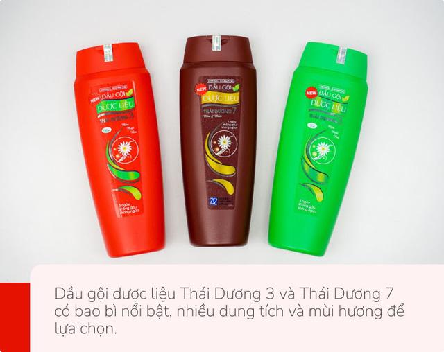 Review dầu gội dược liệu “quốc dân”: Dùng thử mới biết vì sao sản phẩm này được ưa chuộng trong suốt 20 năm nay - Ảnh 1.