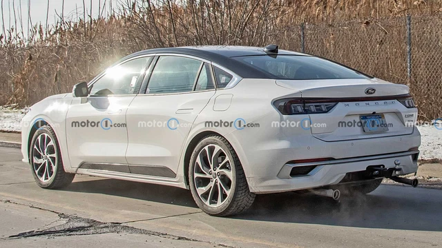 Ford Mondeo thế hệ mới lộ diện không che chắn, đèn hậu hao hao VinFast Lux A2.0 và Lux SA2.0 - Ảnh 4. Ford Mondeo thế hệ mới lộ diện không che chắn, đèn hậu hao hao VinFast Lux A2.0 và Lux SA2.0 - Ảnh 4.