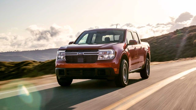 Ford thống trị phân khúc bán tải: F-150 đứng top 1 doanh số tại Mỹ 40 năm liên tiếp, Maverick tăng trưởng hơn gấp đôi - Ảnh 2. Ford thống trị phân khúc bán tải: F-150 đứng top 1 doanh số tại Mỹ 40 năm liên tiếp, Maverick tăng trưởng hơn gấp đôi - Ảnh 2.