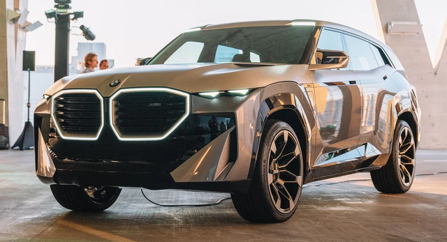 Xem trước BMW XM - SUV nhanh nhất, mạnh nhất của BMW, xếp trên X7 và vươn tầm đấu Lamborghini Urus - Ảnh 1. Xem trước BMW XM - SUV nhanh nhất, mạnh nhất của BMW, xếp trên X7 và vươn tầm đấu Lamborghini Urus - Ảnh 1.