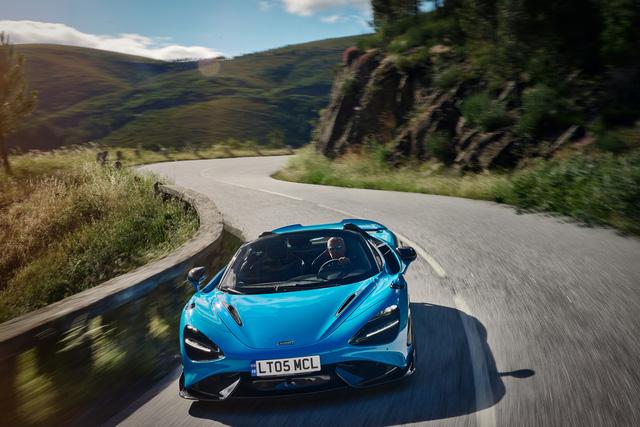 McLaren sắp thành siêu xe Đức với dòng máu Anh khi bị hai ông lớn tranh giành - Ảnh 1. McLaren sắp thành siêu xe Đức với dòng máu Anh khi bị hai ông lớn tranh giành - Ảnh 1.