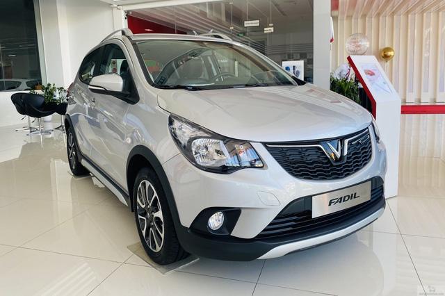 Những cuộc soán ngôi ngoạn mục trên thị trường ô tô Việt Nam năm qua: Vios thất thế trước 2 đối thủ, Corolla Cross tạo kỳ tích bất ngờ - Ảnh 1. Những cuộc soán ngôi ngoạn mục trên thị trường ô tô Việt Nam năm qua: Vios thất thế trước 2 đối thủ, Corolla Cross tạo kỳ tích bất ngờ - Ảnh 1.