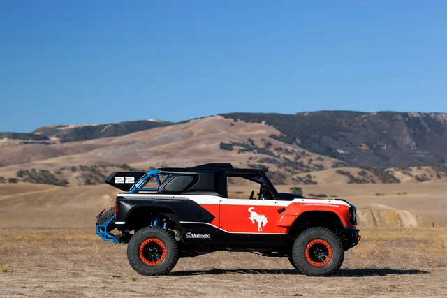 Khi người Việt còn đang ngóng chờ Ford Bronco thì phiên bản Raptor cùng Ranger Raptor mới đã sẵn sàng ra mắt trong năm nay - Ảnh 1.