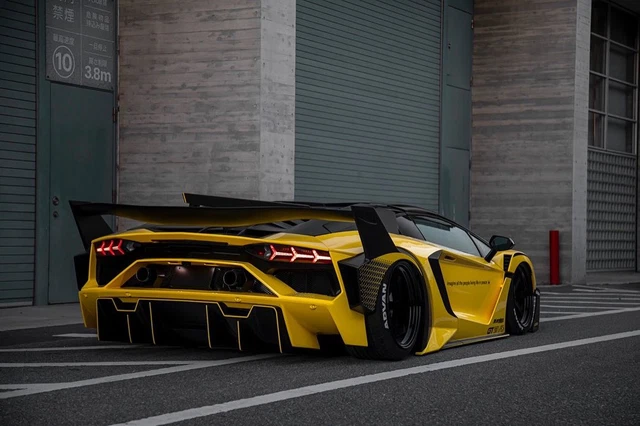 Lamborghini Aventador độ Liberty Walk mới đáng tham khảo cho đại gia Việt rủng rỉnh hầu bao: Riêng bộ vỏ carbon ngốn hơn 4,2 tỷ đồng - Ảnh 5. Lamborghini Aventador độ Liberty Walk mới đáng tham khảo cho đại gia Việt rủng rỉnh hầu bao: Riêng bộ vỏ carbon ngốn hơn 4,2 tỷ đồng - Ảnh 5.