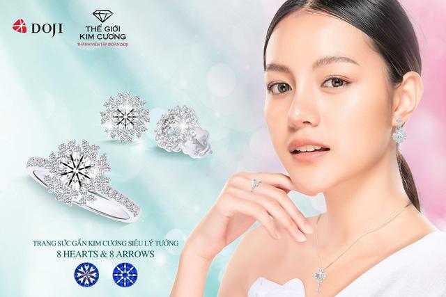 Những thiết kế trang sức đẹp tựa sương mai của DOJI ra mắt dịp 8/3 - Ảnh 4.