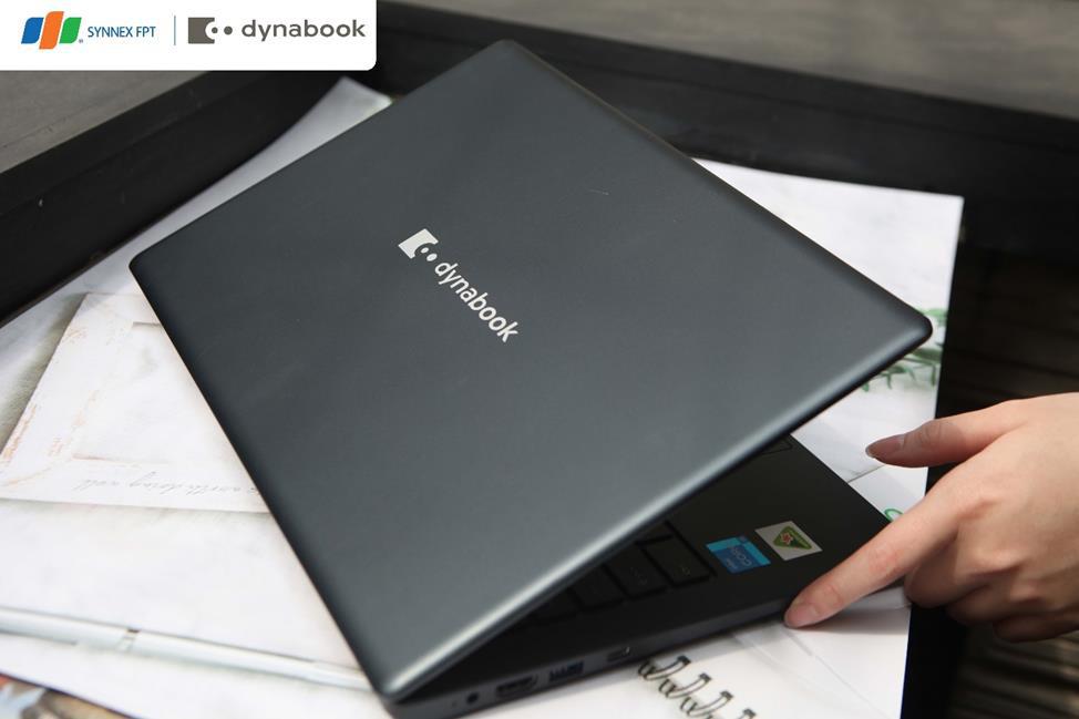 Dynabook Satellite Pro C40-J – Sự trở lại của người hùng - Ảnh 3.