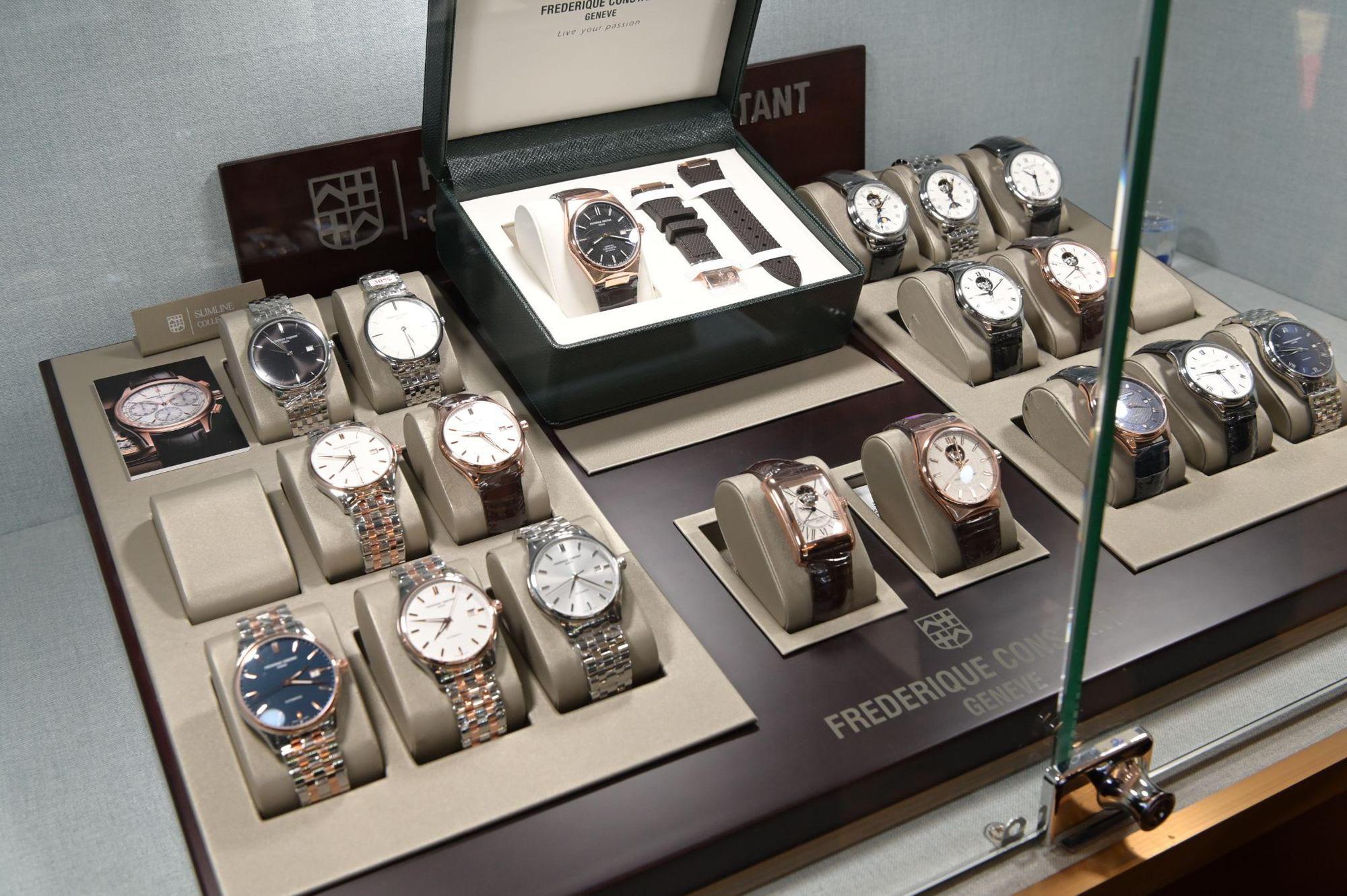 Donghothuysy.vn - Showroom đồng hồ Thụy Sỹ chuyên biệt tại quận Cầu Giấy - Ảnh 2.