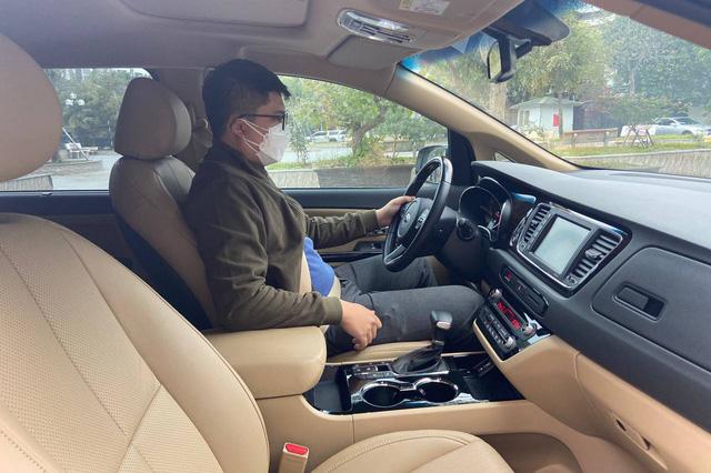 Chủ Kia Sedona tiết lộ lý do mua xe sau khi bán Fortuner và CR-V: Mới nhìn nghĩ xe dịch vụ nhưng thử mới thấy đẳng cấp - Ảnh 5.