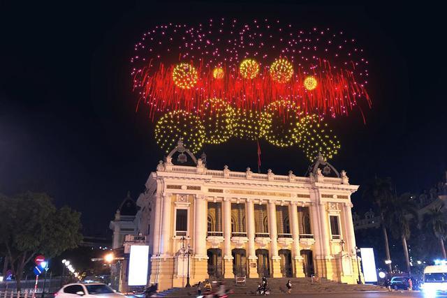 Mãn nhãn trước màn trình diễn pháo hoa sử dụng công nghệ thực tế ảo AR - Ảnh 5.