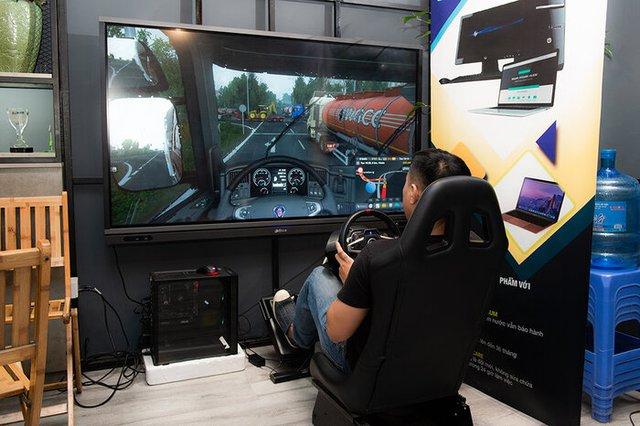 Review ThrustMaster T248 - Vô lăng lái xe siêu mượt có LED hiển thị tốc độ xịn sò - Ảnh 11.