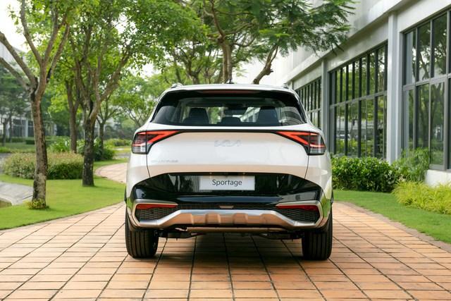 Kia Sportage 2022 về Việt Nam với giá 899 đến 1099 triệu đồng – đối đầu Hyundai Tucson, Honda CR-V - Ảnh 3. Kia Sportage 2022 về Việt Nam với giá 899 đến 1099 triệu đồng – đối đầu Hyundai Tucson, Honda CR-V - Ảnh 3.