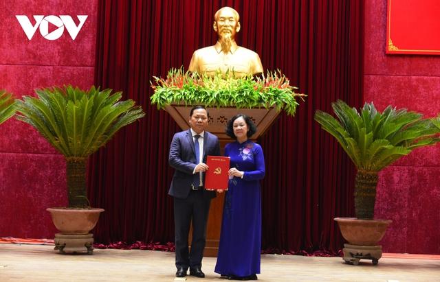 Công bố Quyết định phân công đồng chí Nguyễn Phi Long làm Bí thư Tỉnh ủy Hòa Bình - Ảnh 1. Công bố Quyết định phân công đồng chí Nguyễn Phi Long làm Bí thư Tỉnh ủy Hòa Bình - Ảnh 1.