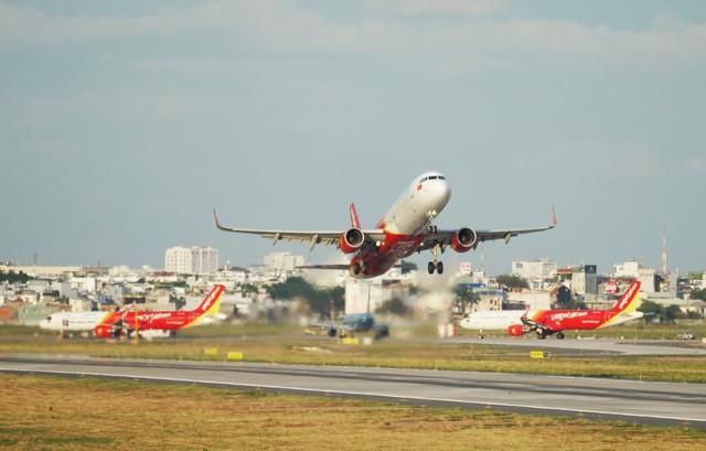 Mừng ngày đôi 8/8, Vietjet tung 888.888 vé khuyến mãi khủng bay khắp Việt Nam và quốc tế - Ảnh 1.
