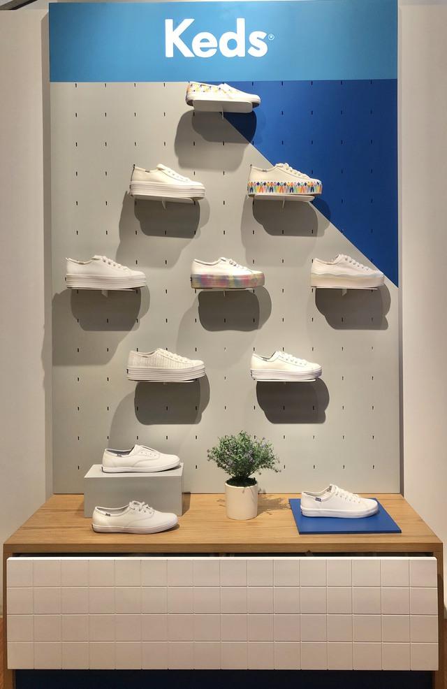 Rực rỡ sắc màu trong ngày khai trương gian hàng Keds Lotte Center Hà Nội - Ảnh 2.