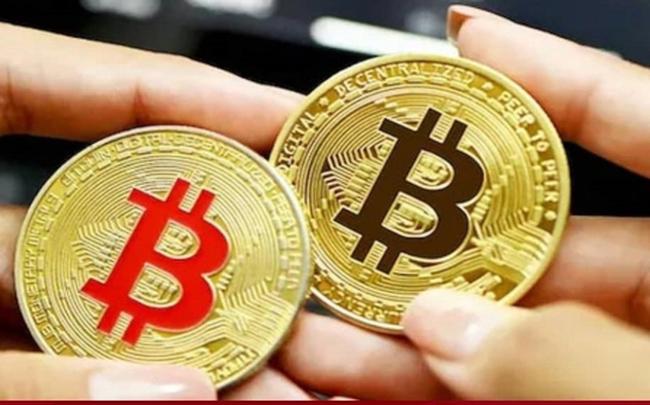 Giá Bitcoin hôm nay 15/8: Bitcoin quay đầu, thị trường đỏ lửa