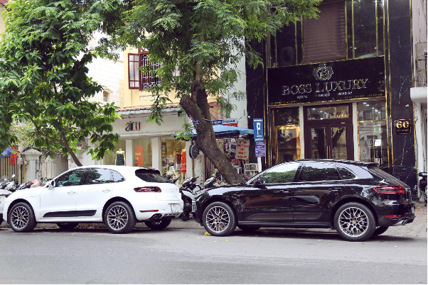 Boss Luxury Hà Nội: Cửa hàng đồng hồ sang trọng "được lòng" giới sành sỏi - Ảnh 1.