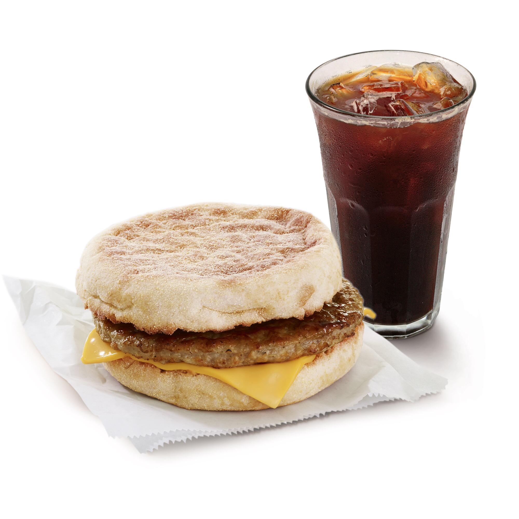McDonald’s đãi fan món gì tháng 10 này? - Ảnh 1. McDonald’s đãi fan món gì tháng 10 này? - Ảnh 1.