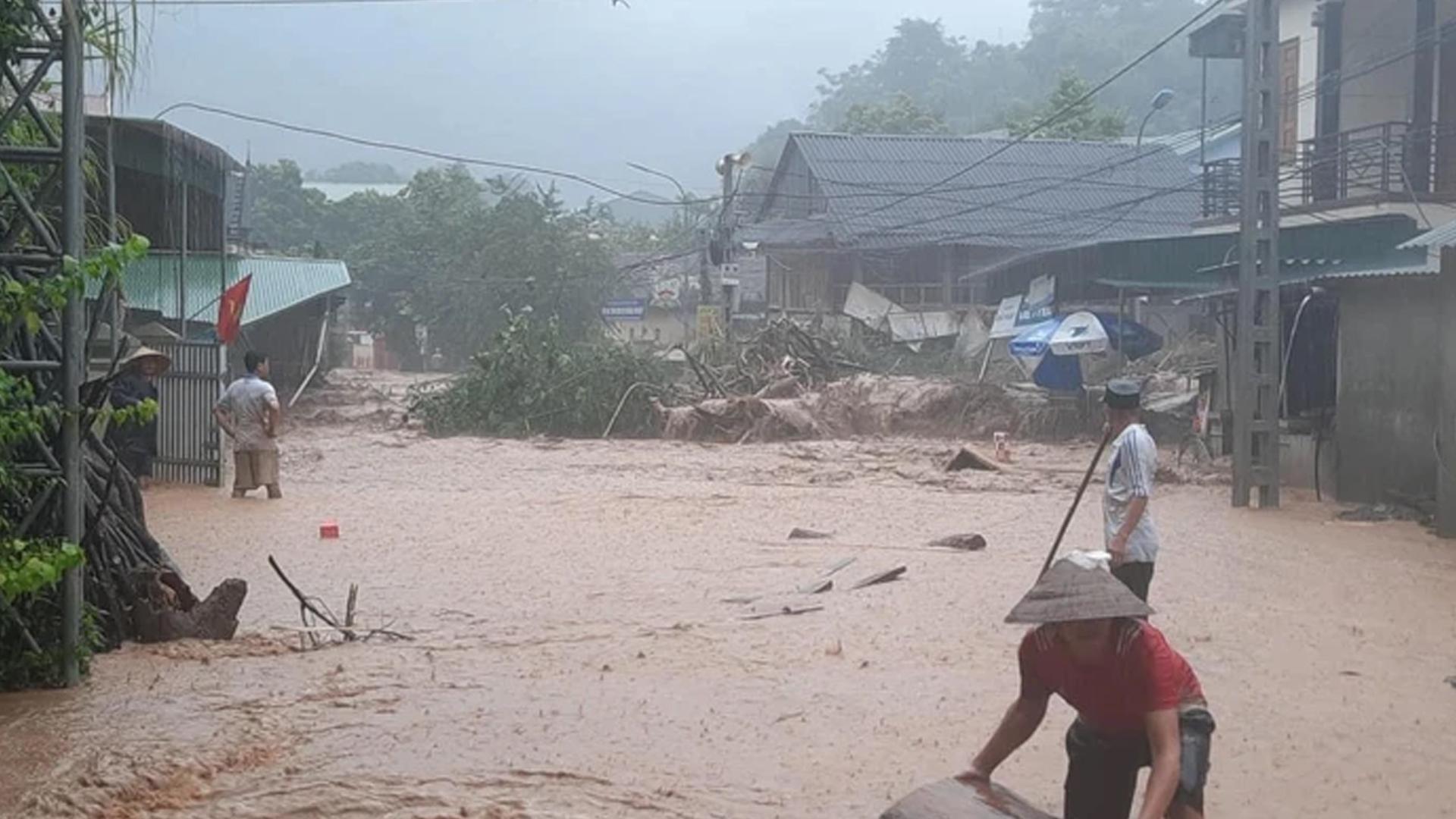 Hai năm sau thảm họa Rào Trăng, miền Trung lại đối mặt thiên tai dồn dập  - Ảnh 4.