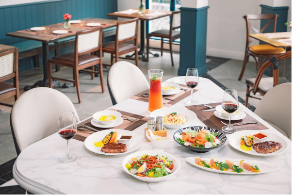 Le Monde Steak - Điểm hẹn lý tưởng dịp 20/10 để hâm nóng tình cảm   - Ảnh 1.