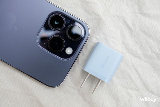 Sạc nhanh Baseus thế hệ mới dành cho iPhone: Thiết kế nhỏ gọn, nhiều màu sắc, giá chỉ 177,000 đồng - Ảnh 12. Sạc nhanh Baseus thế hệ mới dành cho iPhone: Thiết kế nhỏ gọn, nhiều màu sắc, giá chỉ 177,000 đồng - Ảnh 12.