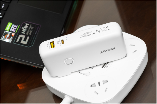 Sạc dự phòng Pisen Quick High Power Box 10.000mAh: Tiện lợi, nhanh gọn và an toàn - Ảnh 1.