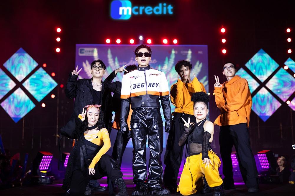 Mcredit Music Fest Bình Dương hút gần 500.000 lượt view trong 3 tiếng - Ảnh 4.