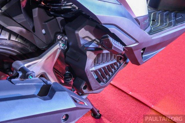 Honda Vario 2023 bản giá rẻ quy đổi hơn 37 triệu đồng: Nhìn ngoài như bản cao cấp nhưng máy nhỏ, thiếu công nghệ an toàn - Ảnh 21.