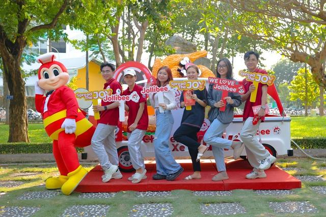 Bật mí điểm đến tiếp theo của Chuyến Xe Vui Vẻ Jollibee - Ảnh 4.