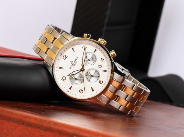 Đăng Quang Watch ưu đãi cực khủng lên tới 20% trong tuần lễ vàng khai trương - Ảnh 2. Đăng Quang Watch ưu đãi cực khủng lên tới 20% trong tuần lễ vàng khai trương - Ảnh 2.