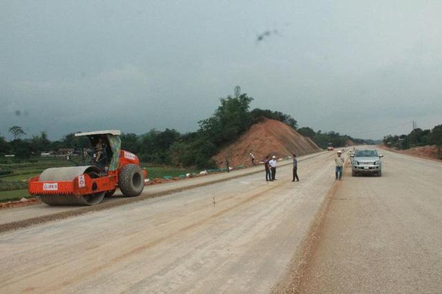 TP Hồ Chí Minh: Tập trung giải phóng mặt bằng, đẩy nhanh tiến độ đầu tư công - Ảnh 1.