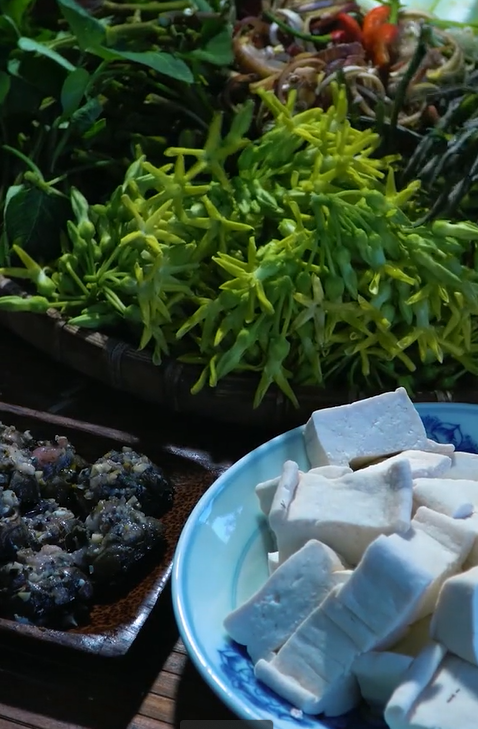 Những bữa “cơm 0 đồng”: Không tốn một xu đi chợ, chạy quanh nhà một lát là “cơm ngon, canh ngọt” - Ảnh 4. Những bữa “cơm 0 đồng”: Không tốn một xu đi chợ, chạy quanh nhà một lát là “cơm ngon, canh ngọt” - Ảnh 4.