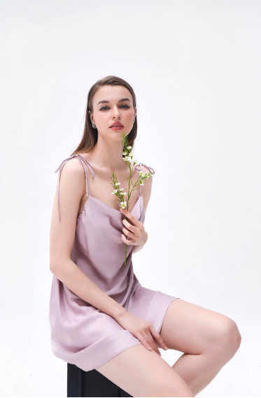 mát nhất hè này là váy lụa, chị em nào cũng ênn sắm - Ảnh 19. mát nhất hè này là váy lụa, chị em nào cũng ênn sắm - Ảnh 19.