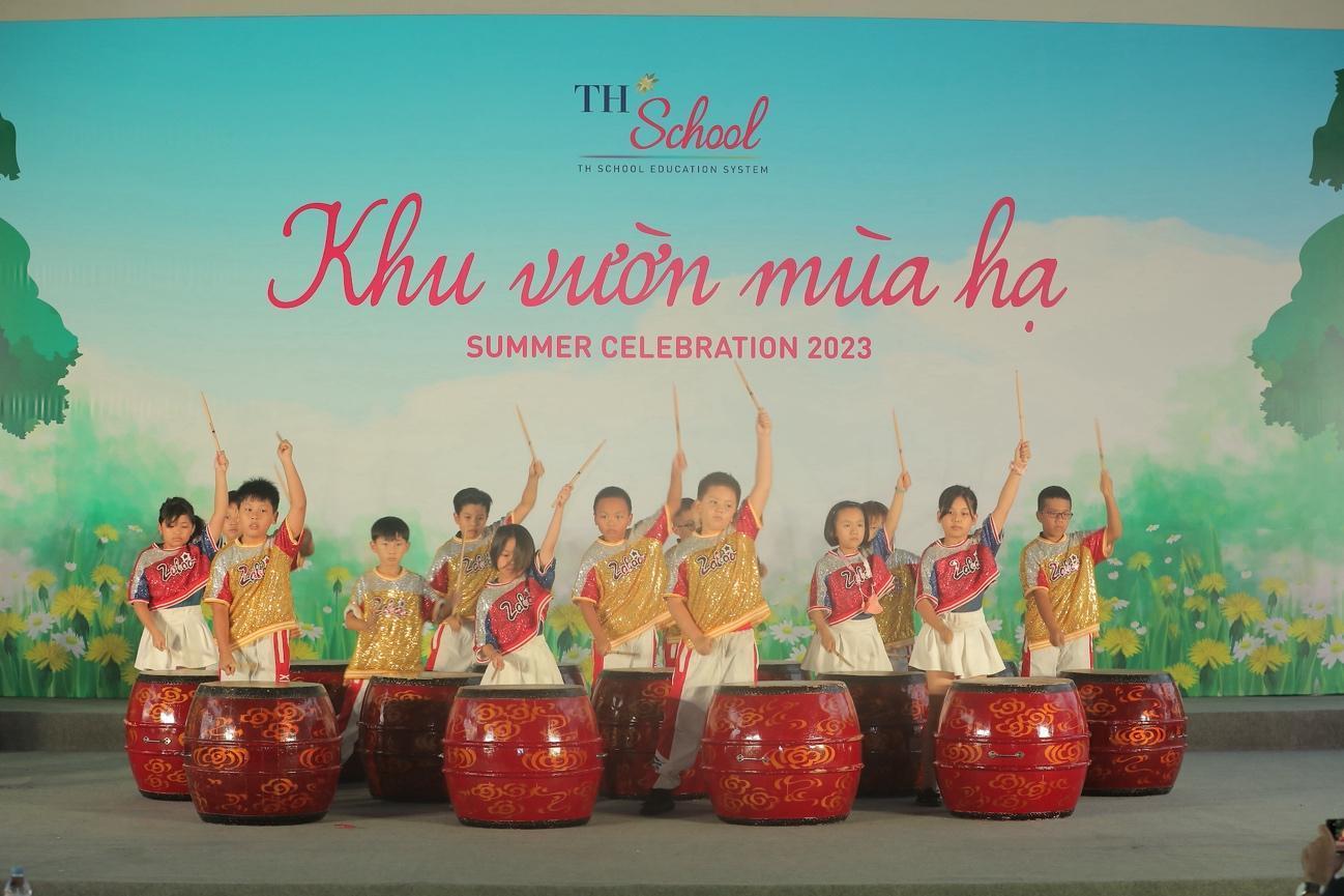 Ấn tượng “thanh” và “sắc” trong khu vườn mùa hạ tại TH School - Ảnh 7.