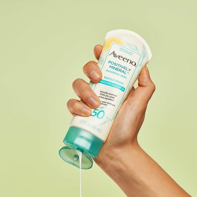 Nàng da nhạy cảm nên tham khảo 9 loại kem chống nắng được chuyên gia chỉ định: bảo vệ hiệu quả, hạn chế tối đa kích ứng  - Ảnh 7.