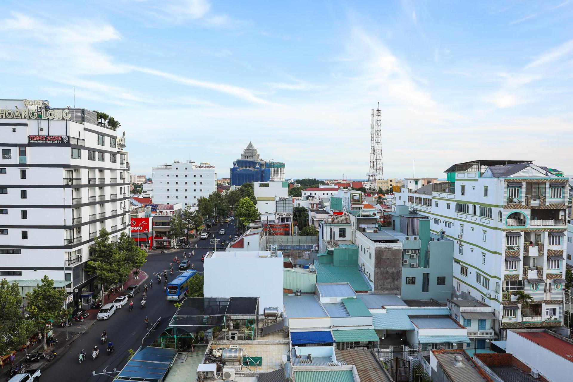 ‏Diện mạo tỉnh có đường cao tốc dài nhất miền Trung - Ảnh 1.