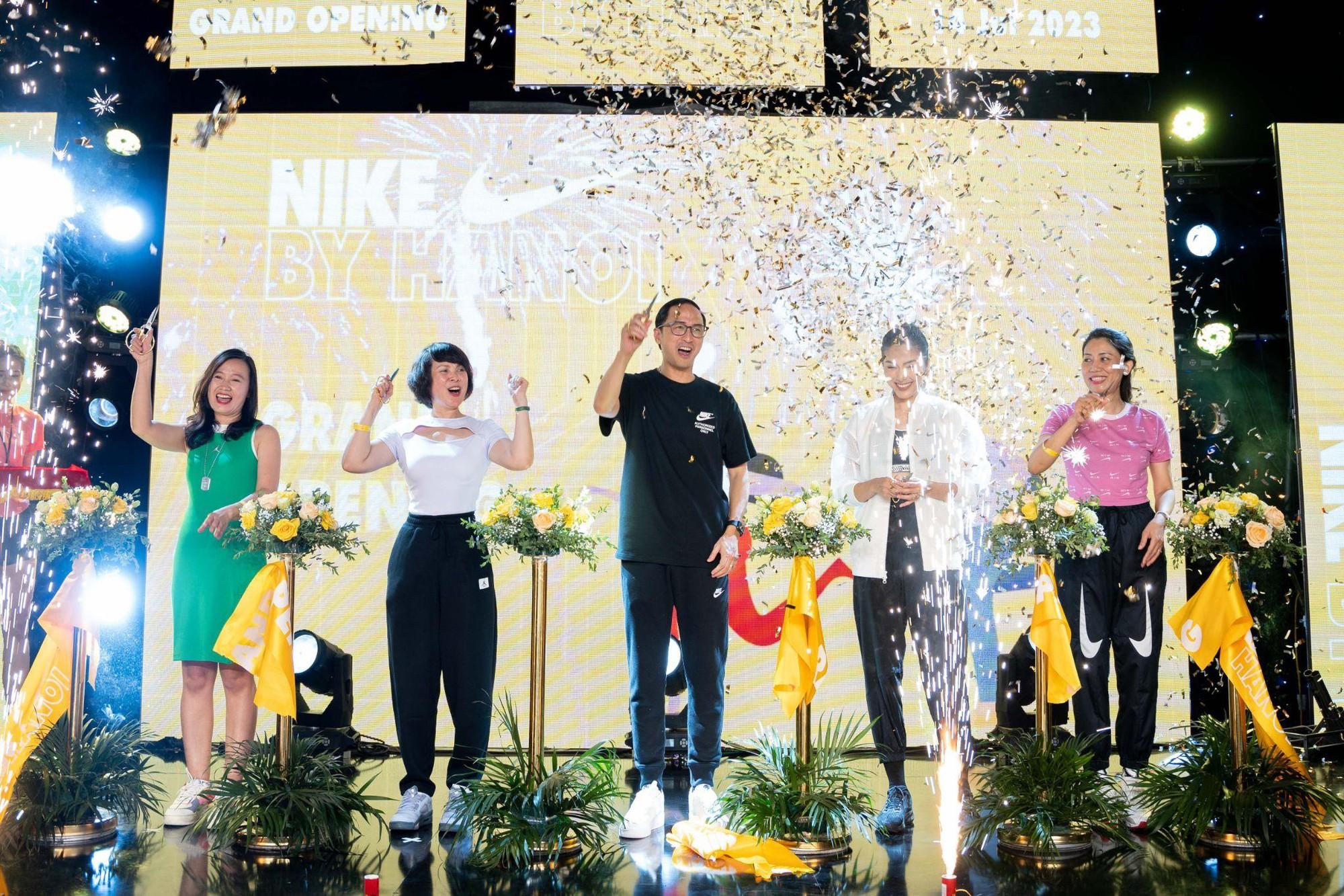 Thương hiệu Nike khai trương cửa hàng “bản địa hoá" lần đầu xuất hiện tại Việt Nam - Ảnh 1.