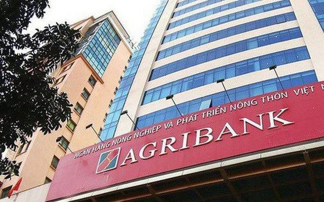 Một chi nhánh Agribank rao bán cùng lúc nhiều khoản nợ