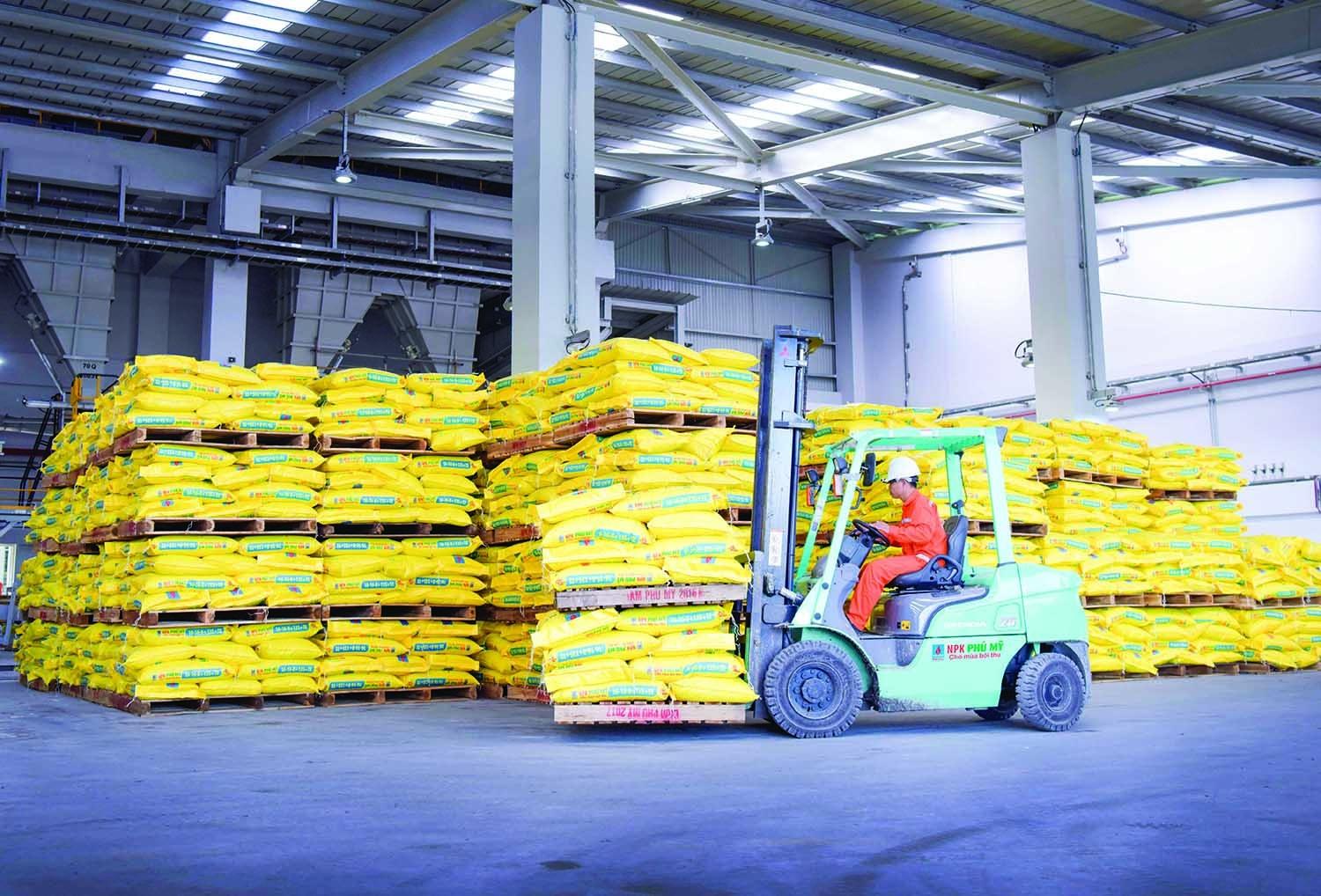 Đáp ứng nhu cầu phân bón trong nước và xuất khẩu