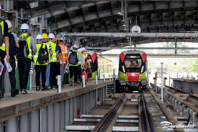 Gấp rút đào tạo 50 lái tàu để vận hành thương mại tuyến Metro Nhổn - ga Hà Nội- Ảnh 1.