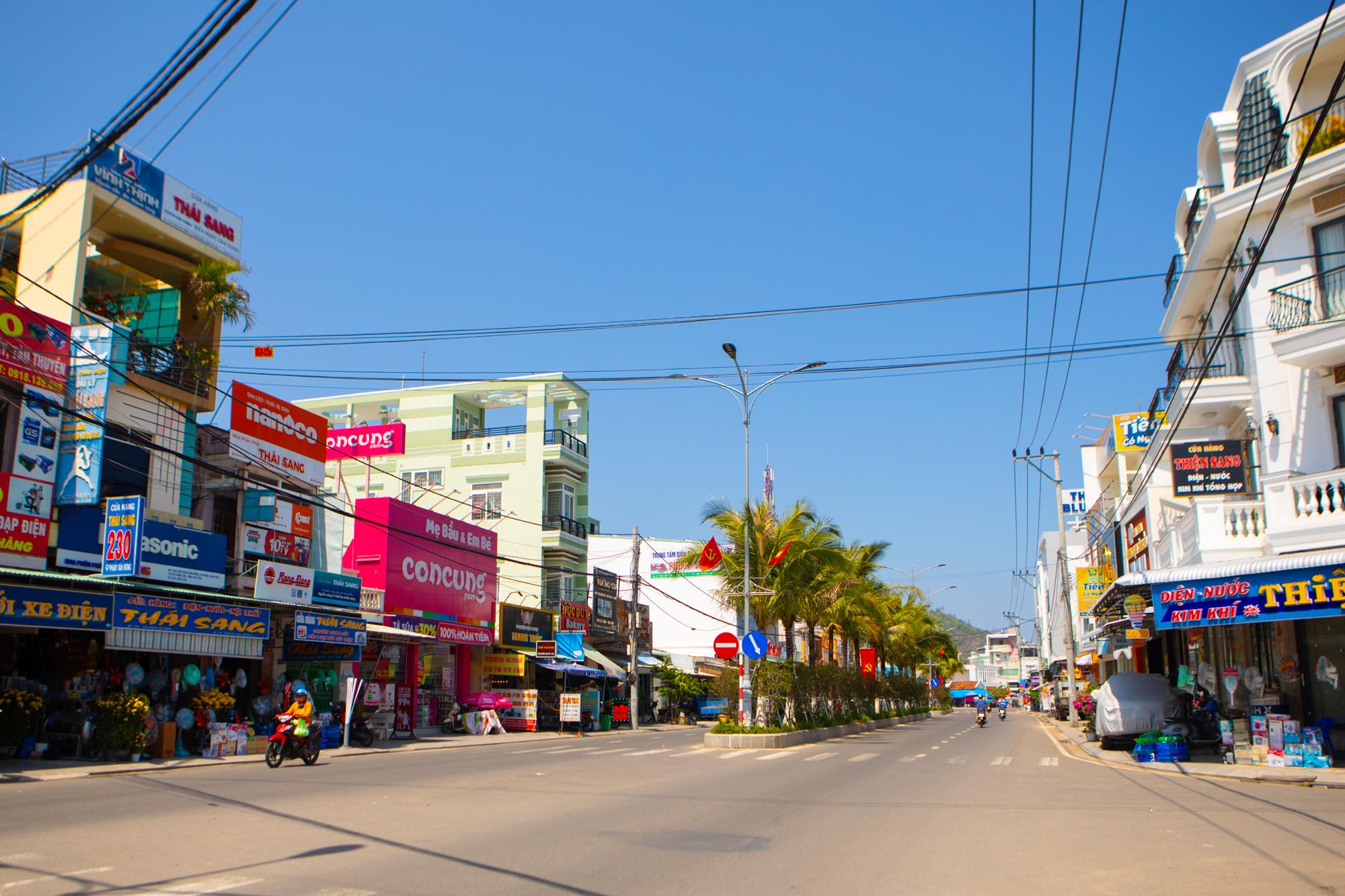 Thị xã được mệnh danh là thủ phủ tôm hùm, nằm bên cao tốc Bắc - Nam, phấn đấu lên thành phố vào năm sau- Ảnh 9.