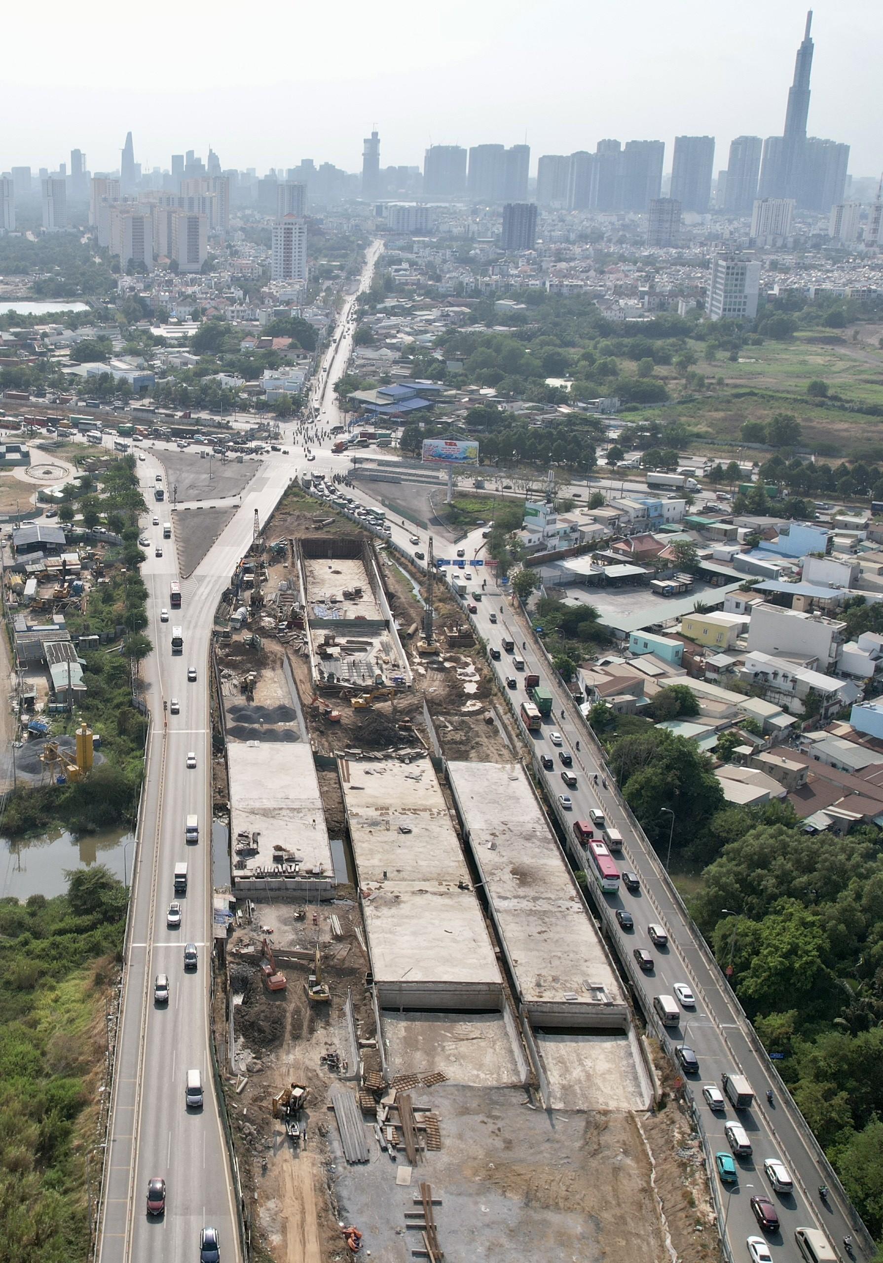 Những công trình trọng điểm góp phần thay đổi diện mạo đô thị TPHCM- Ảnh 10.