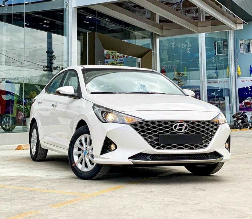 Xả hàng bản cũ, Hyundai Accent bất ngờ giảm đậm gần 100 triệu tại đại lý, thấp nhất từ 400 triệu đồng- Ảnh 1.